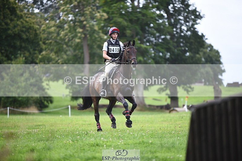 240804-113921-12337 - 415-Benjamin_Plunket-BARDUN_ACROBAT