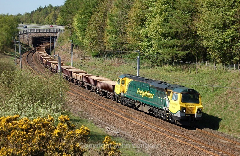 27.4.11 - 70005 6C16 Crewe - Carlisle, Beckfoot - West Coast Main Line (north to south)