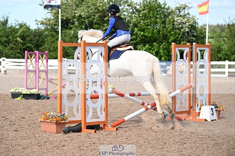 250504-103910-02140 - Cls 15+16 Club and Schools 70cm