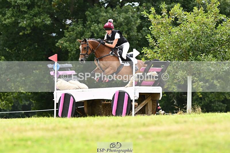 240825X-161743-36717 - 80cm XC 15.30 to 16.30