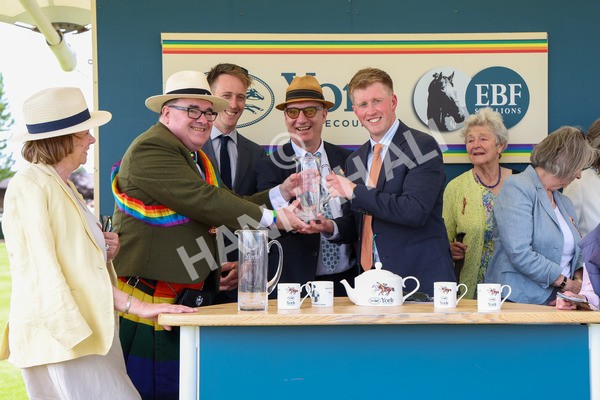 130625-Race 3-Easy Peeler-3494 - Race 3 3.00pm British EBF Supporting Racing With Pride Fillies' Handicap