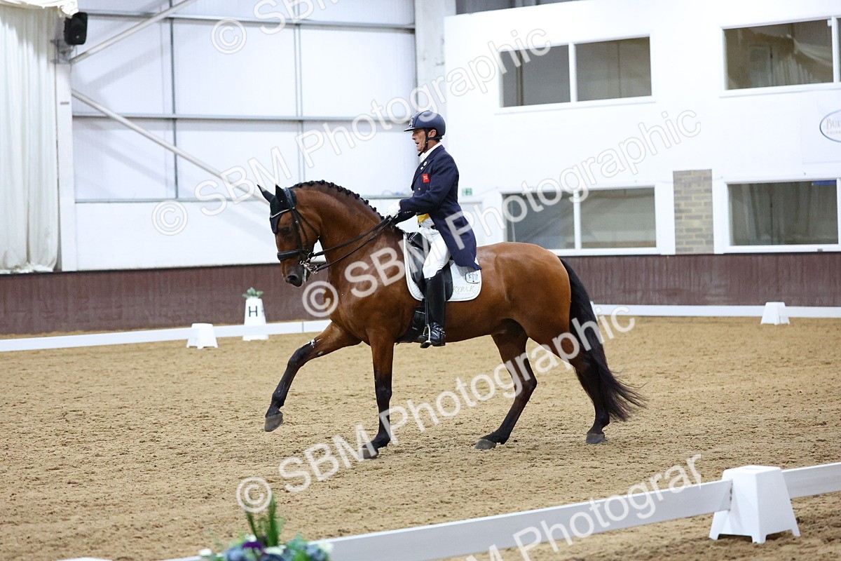 SBM_009689 - Class 14 - FEI Grand Prix - 19.27-20.27