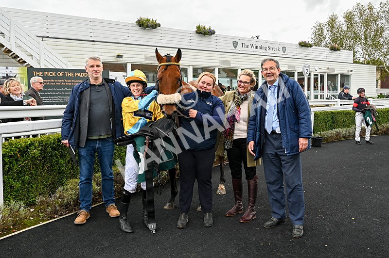 021024-Race 1-Foreseeable Future-6429 - Race 1