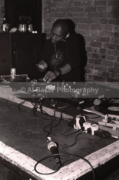 33 cut_master_swift - Rodney P & Skitz @ sankeys  28.11.02