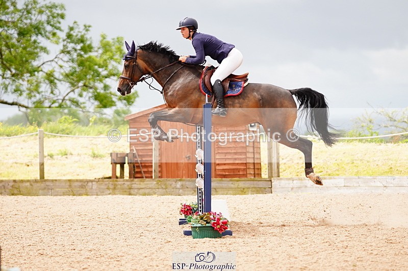 240526A-114728-07895 - Cls 26 Chard Equ 1.05m and 1.10m Grand Prix