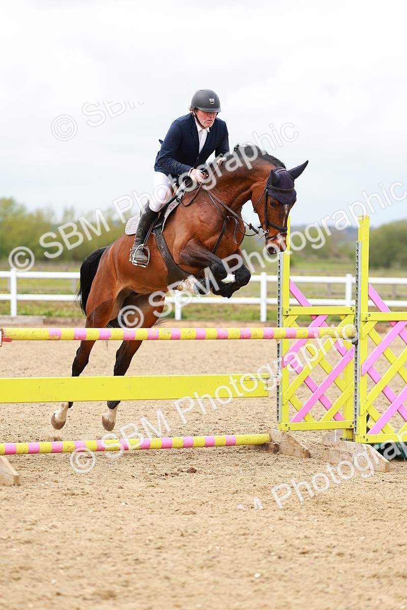 SBM_002522 - Class 10 - Senior Newcomers - 1.10m
