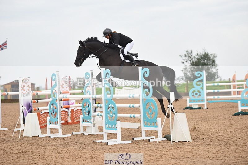 230916A-105656-03954 - Cls 14 Snr Foxhunter