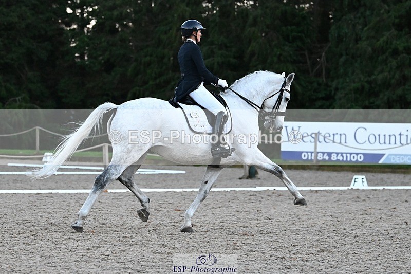 231110-163106-02668 - Cls 14 FEI Grand Prix