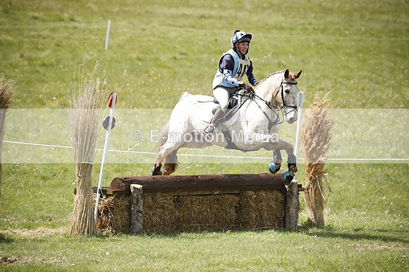 BVHT 140517  NXC -355 - Class 2 XC Novice 14/05/17