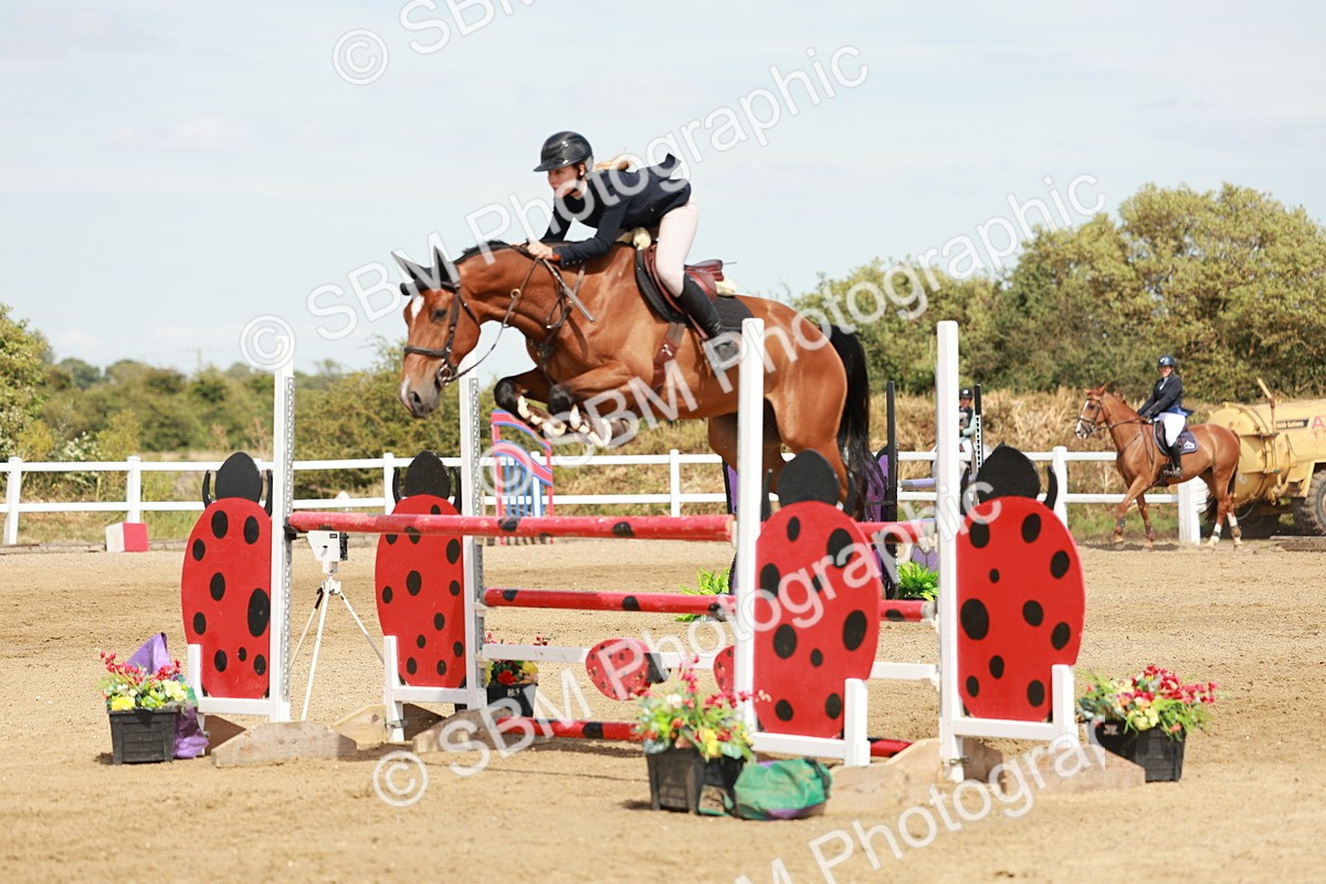SBM_007940 - Class 4 - Senior Foxhunter - 1.20m Open