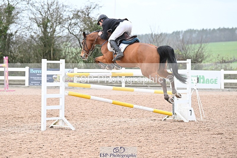 231208A-144717-01209 - Cls 7 National 1.30m & 1.40m