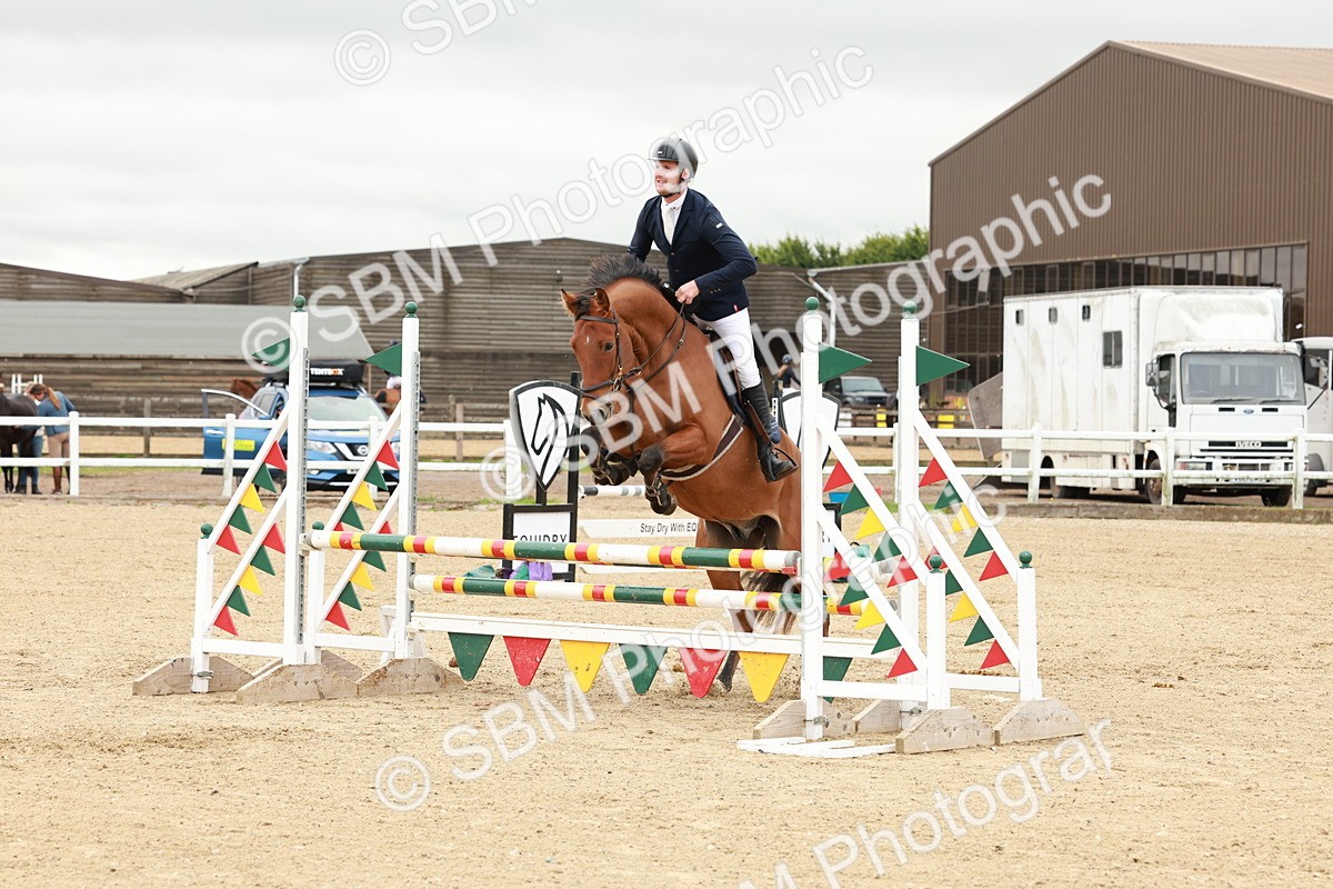 1I0A6804 - Class 2 - Senior British Novice