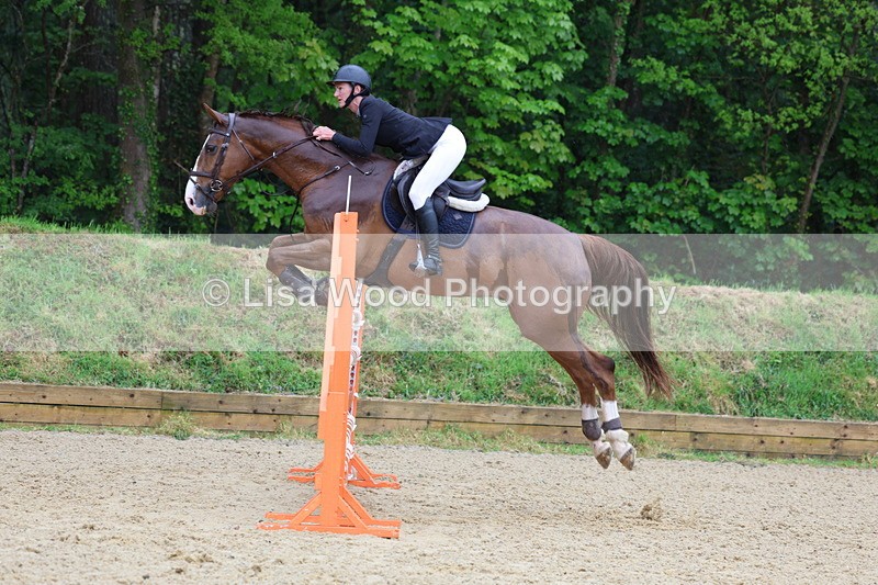 3E7A7553 - Class 9: Senior 1.30m open