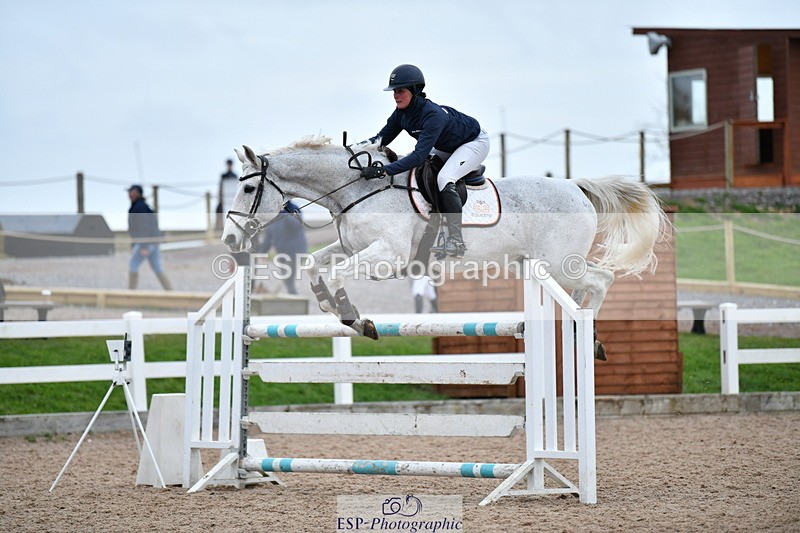 240124A-142652-00843 - Cls 5 Foxhunter & 1.20m Open