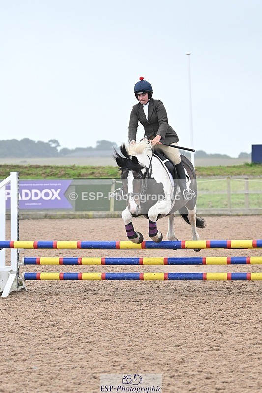 240813-175028-00513 - Classes 5 A&B & 6 80cm