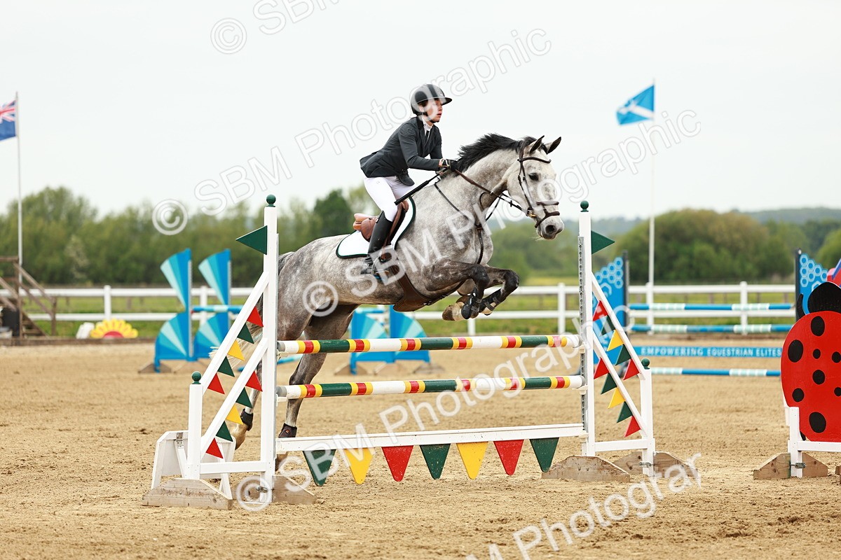 SBM_001069 - Class 4 - Senior Newcomers - 1.10m