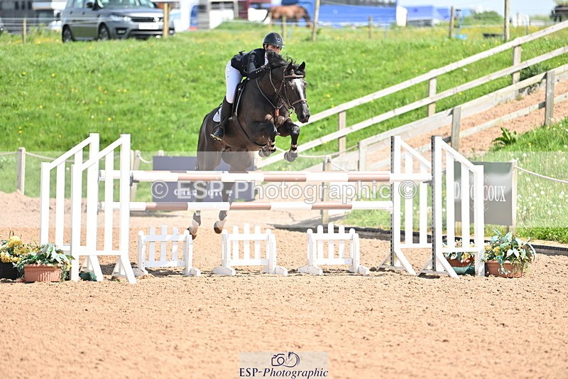 240510A-110631-05195 - Cls 21 Snr 1.20m Open