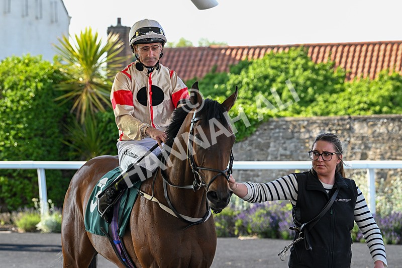 100625-Race 2-Right And Exact-6661 - Race 2