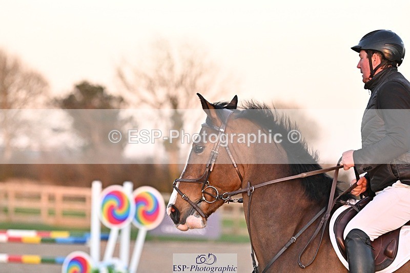 250401-193548-01065 - 100cm Cl;asses