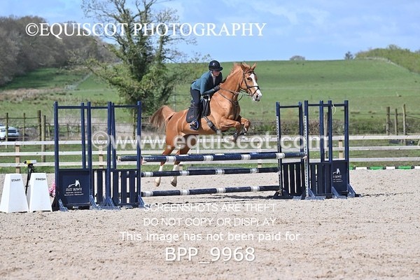 BPP_9968 - CLASS 19 SUN Senior British Novice/ 90cm Open