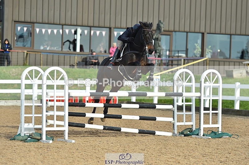 231111A-113606-01704 - Cls 11 Snr 1.05m Open