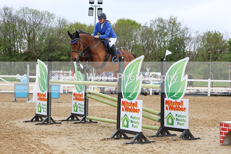 3E7A4311 - Class 7: Senior Foxhunter/1.20 open