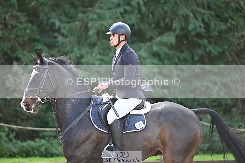 241025-124529-07728 - 226-Matteo.Gallucci-CASTLERICHMOND.WILLIAM