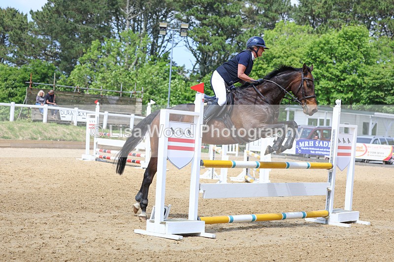 3E7A0319 - Class 10: Senior 95cm open