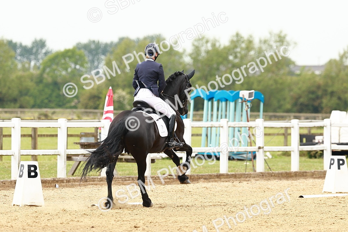 SBM_001011 - Class 6 - Novice 4