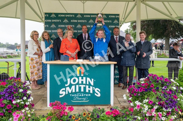 130724-Race 3-Enfjaar-9378 - Race 3 3.10pm John Smith's Cup Handicap