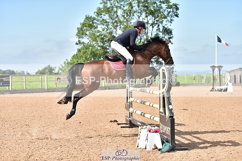 230810A-105504-00757 - Cls 9 Foxhunter