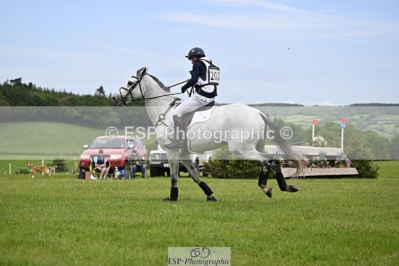 240525-145542-16629 - 207-IE_MR_MCGREGOR-Will_Furlong