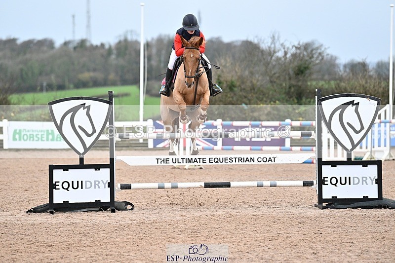 241206-140444-01048 - Cls 6 Foxhunter and 1.20m Open