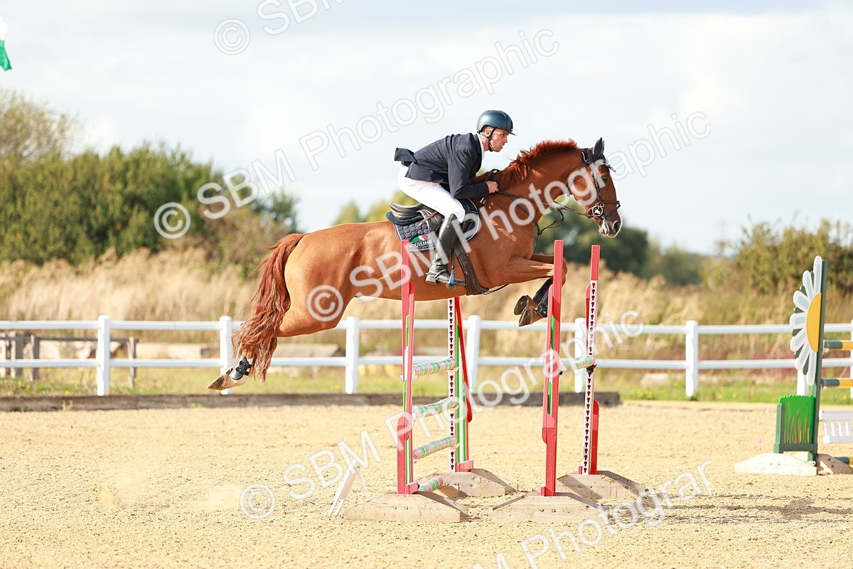SBM_001879 - Class 5 - Senior Foxhunter - 1.20m