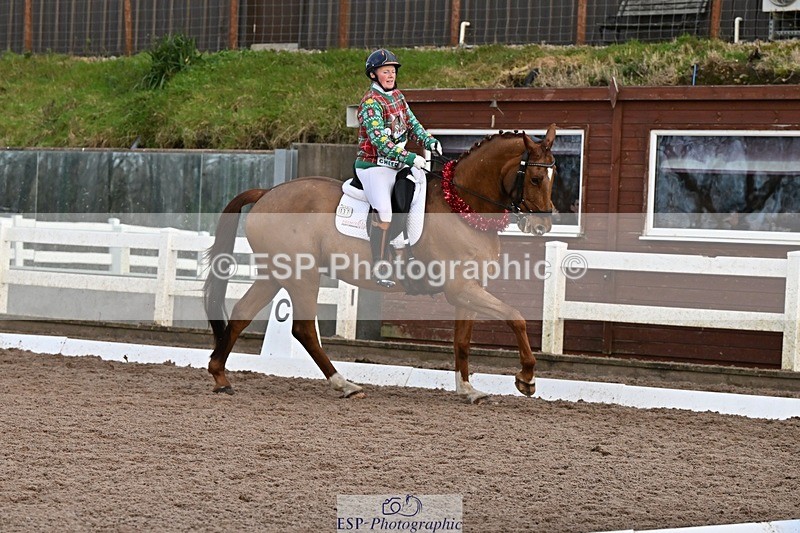 241214-151013-03128 - 137-Tyler.Bradshaw-Gijsbert