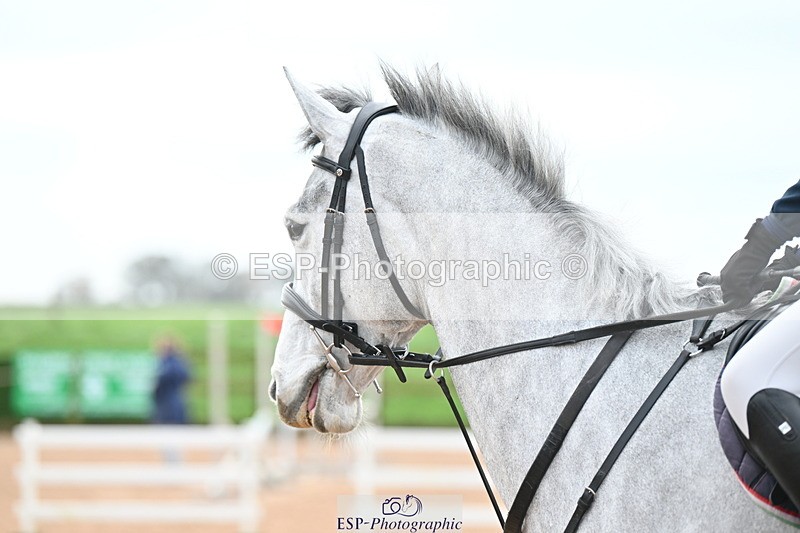 231203A-110131-00704 - Cls 16+17 Club and Schools 80cm