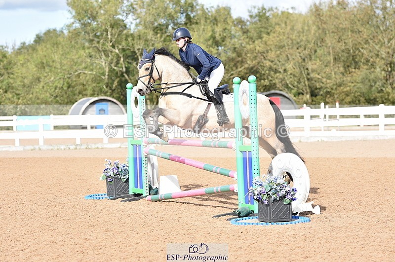 231015A-132252-08317 - Cls 25 95cm Amateur Q 2nd R