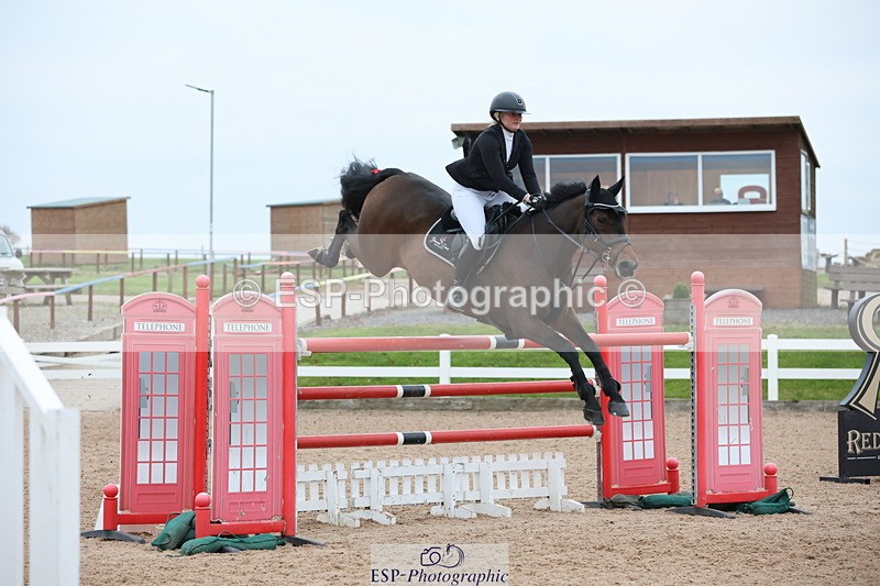 241101A-160355-03229 - FRI Cls 8 National 1.30m