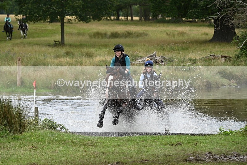 WJ7_3900 - Time at Water 12:52 to 13:22