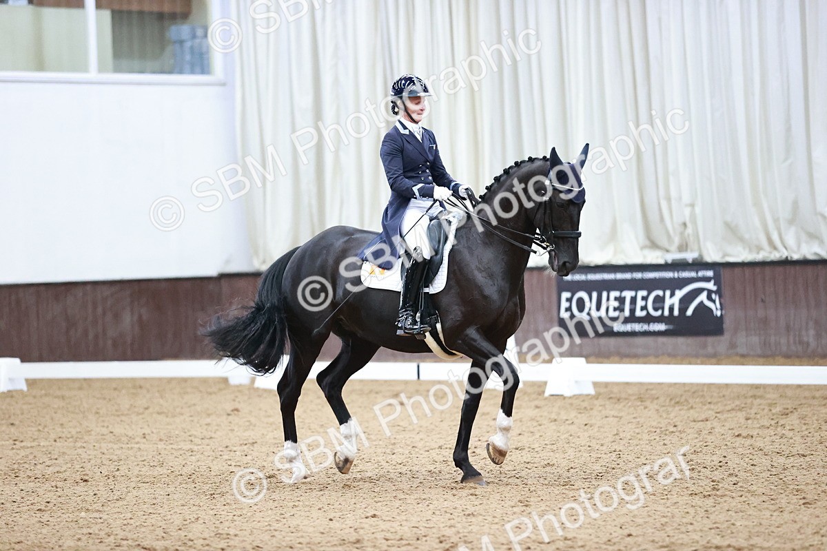 SBM_016709 - Class 5 - FEI INT II - 17.24-18.20