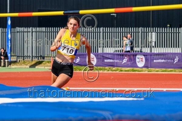 Age25SAT-916111 - Field Female Set Two