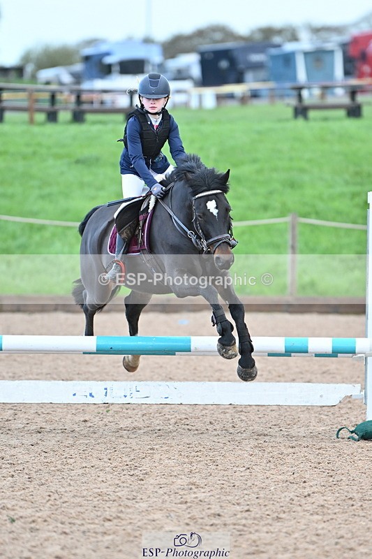 231029A-102320-02714 - 70cm Club and Schools