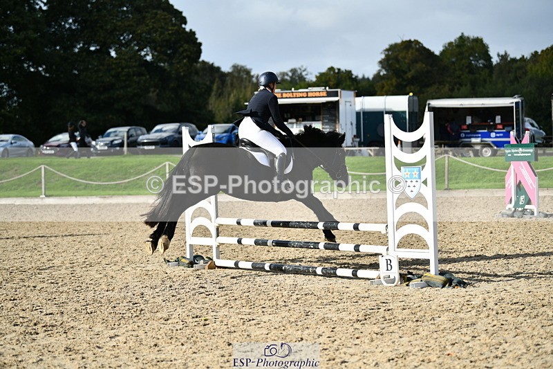 251004A-154935-01998 - Classes 8 & 9 70cm