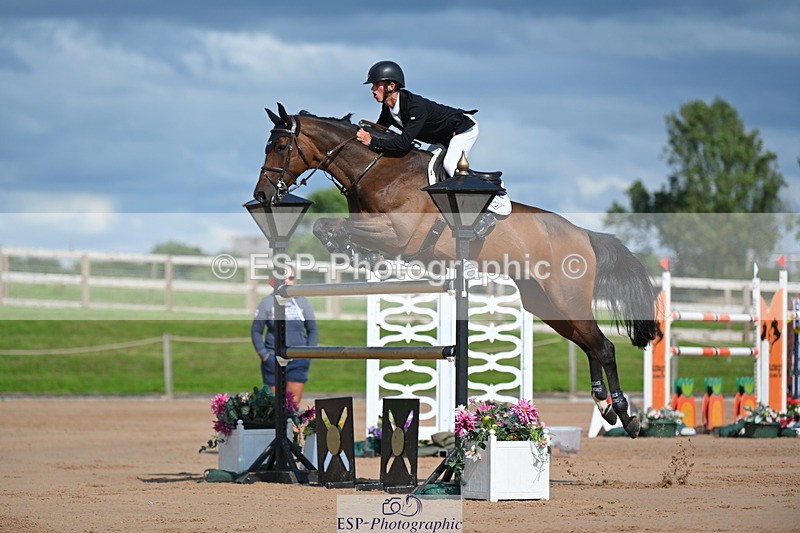 230721A-163532-07749 - Cls 10, 2 Star Big 1.45m Break to End