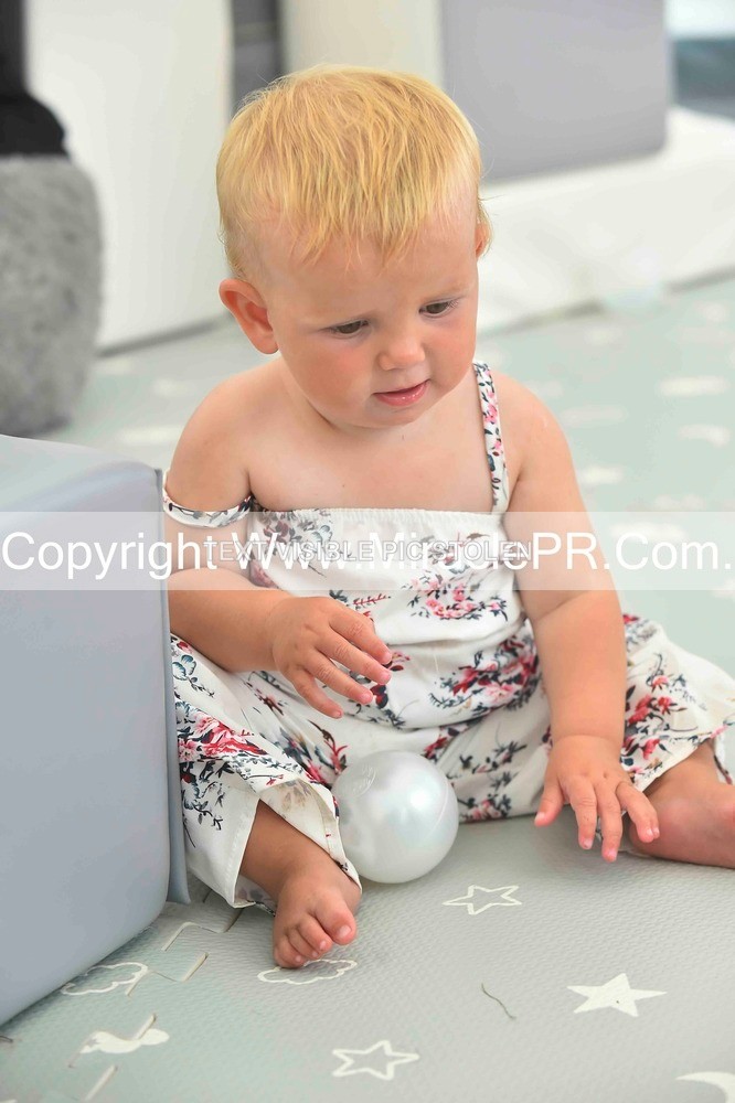SH4_2071 - Bonny baby competition.