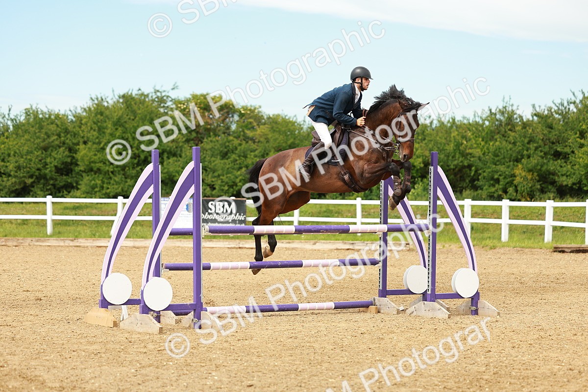 SBM_002272 - Class 4 - Senior Newcomers - 1.10m