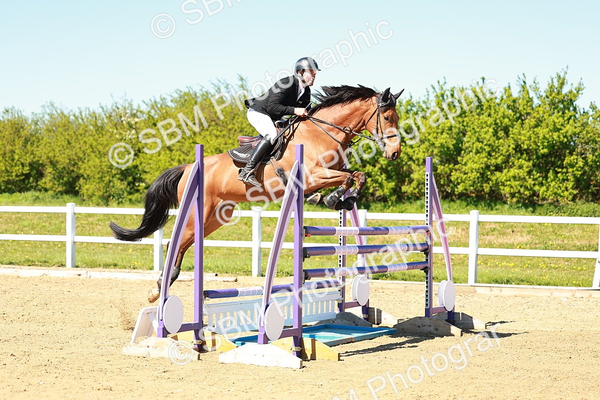 SBM_001690 - Class 5 - Senior Foxhunter - 1.20m