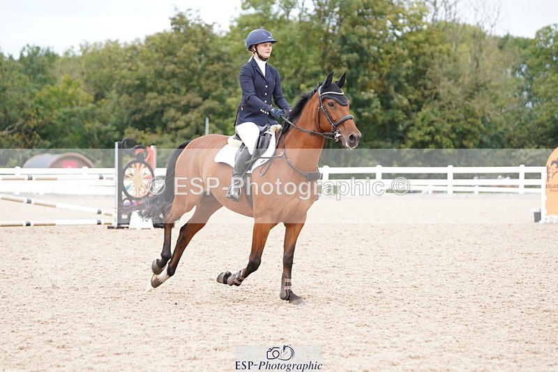 240915A-132346-10281 - Cls 35 1.05m Amateur Qualifier
