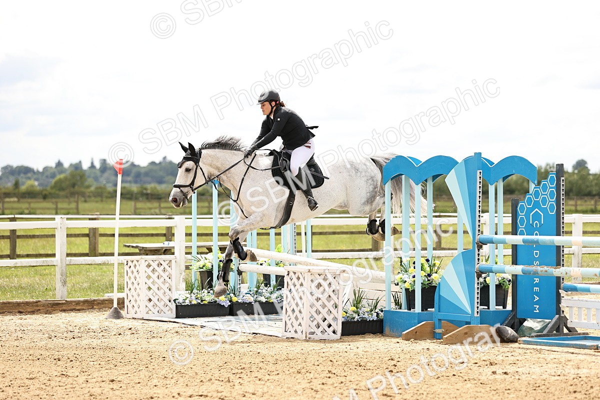 SBM_003277 - Class 11 - Senior Newcomers - 1.10m