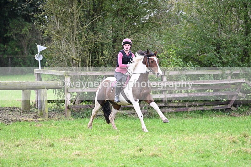 WJ7_1136 - Time at Photographer 12:35 to 13:04